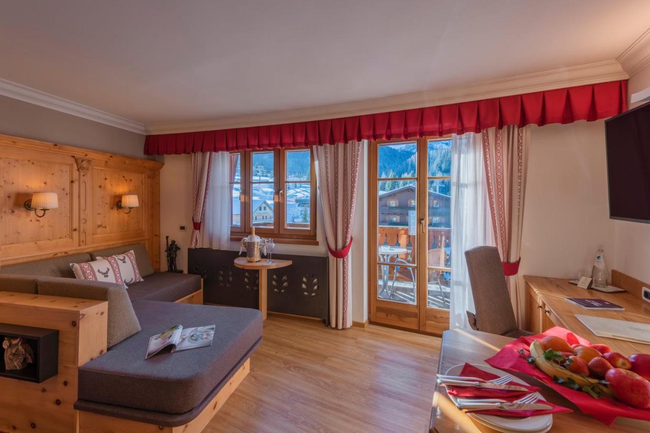 Posta Zirm Hotel Corvara In Badia Exterior foto